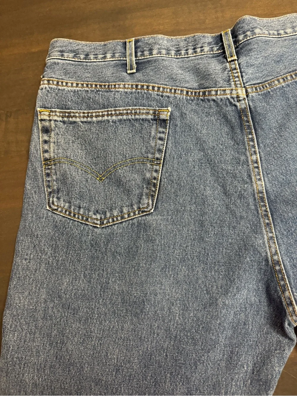 Levi’s 550 Blue Jeans 46 x 30 Med Wash Relaxed Denim Zip fly 5 pocket